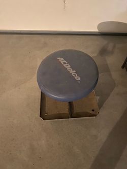 Mechanic chair