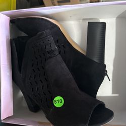 Madden Girl 7 1/2 Black Shoes Heels