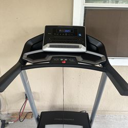 ProForm - 505 CST Treadmill - Black 10% incline $600 "new"