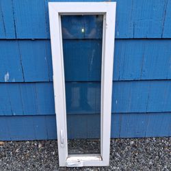 Vinyl Window 16x47 Casement
