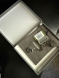 Gucci silver pendant necklace