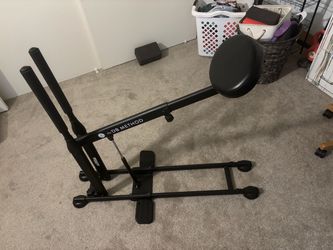 Compact Squat Machine