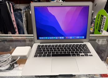 Apple MacBook Air 13.3" 2017 i5 1.8GHz 8GB RAM 128GB SSD Silver w/ Charger