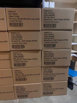 20 cases of Funko pops - 120 units Wonder Woman / dark trooper