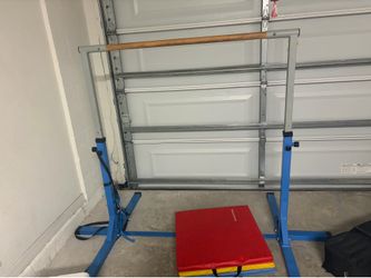 Gymnastics bar