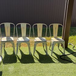Set of 4 rustic metal chairs