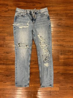 American Eagle Ripped Jeans 