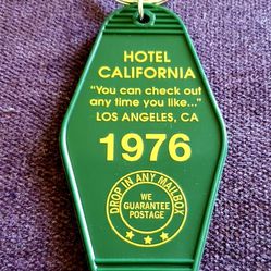 Hotel California 1976 Hot Keychain 