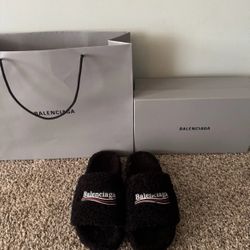 Balenciaga Slides 