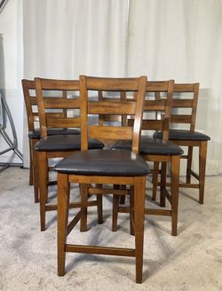 Solid Sturdy 24” Chairs (6) / Sillas Altas Super Macizas