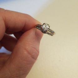 Wedding Ring Round 'Old Mine' Diamond 