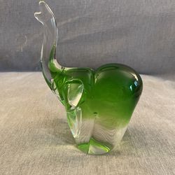 Fifth Avenue Crystal Art Glass Elephant 