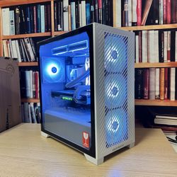 White Custom Gaming PC Intel Core I7-12700KF NVIDIA RTX 2080Ti 2TB SSD 32GB DDR5 Liquid cooled 