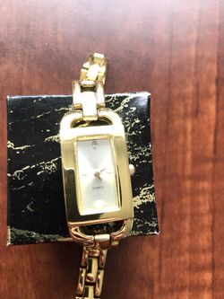 Woman’s quartz watch