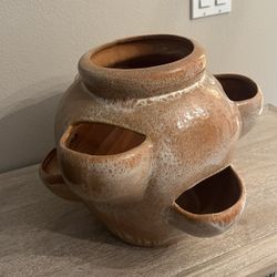 New Flower Pots Made Out Of Ceramic 