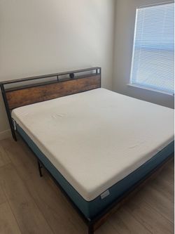 King size Mattress & Bedframe