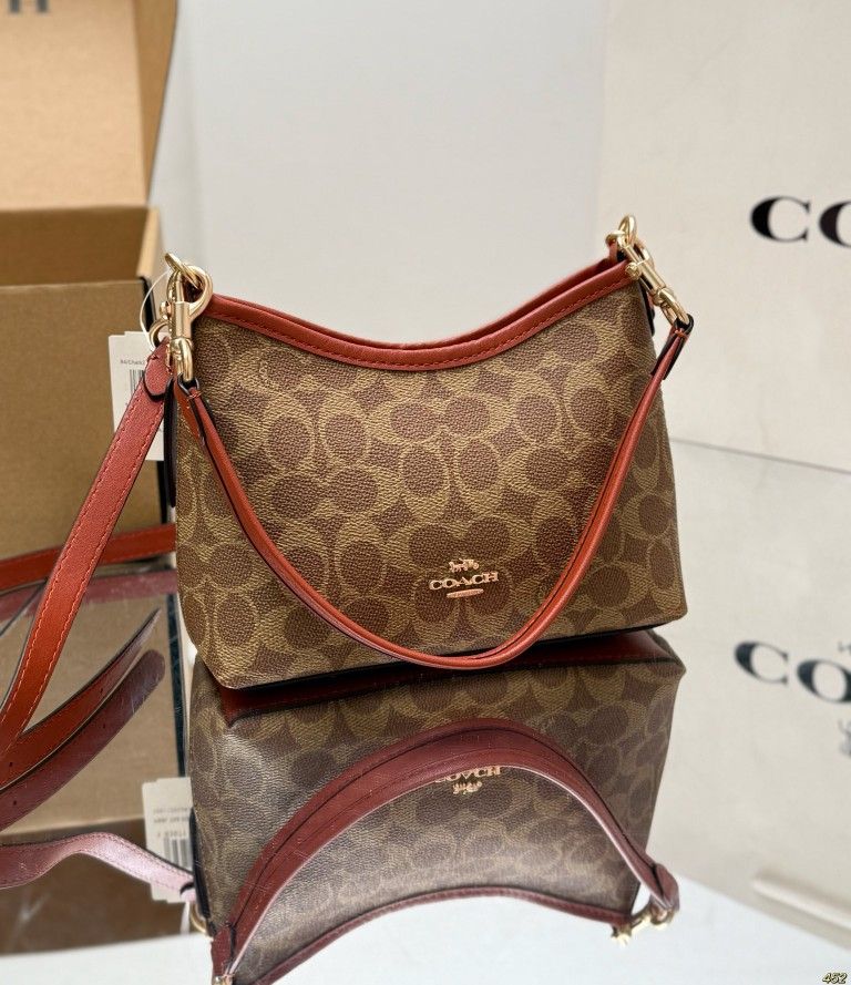 Women's Large Capacity Shoulder Bag