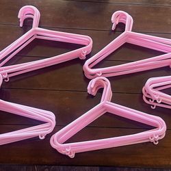 Pink Baby Hanger 60+