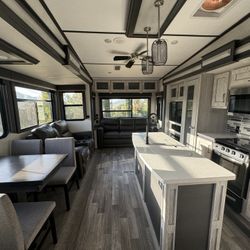 2021 Keystone Montana 330rl