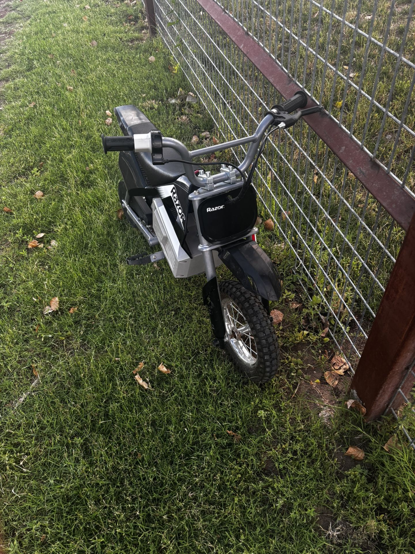 Kids Razor MX350
