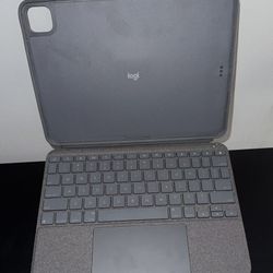 Logitech - Combo Touch iPad Pro 11” Keyboard