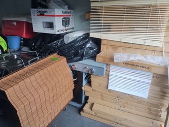Window blinds several Sizes . Color's brown/white and beige. $8.00 dollars each or 3 for 20 .
