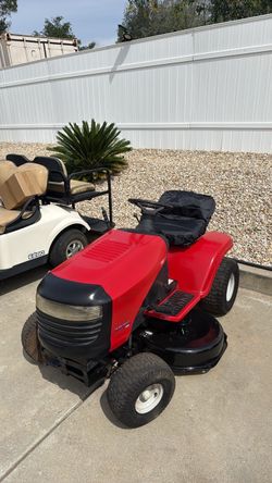 Poulan XT Riding Lawnmower