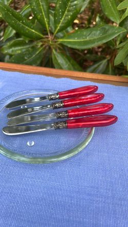 Set of 4 Butter Spreader Knives Red Handles
