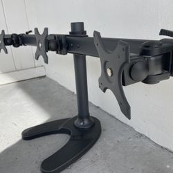 Monitor Stand - 3 Monitors 
