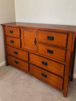 Dresser