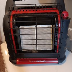 Mr big buddy dubble propane Heater has fan used 2 times works great paid $179.00 plus tax at cabelas asking $100.00