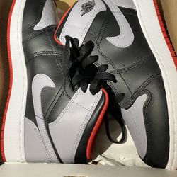 Air Jordan 1 Mid