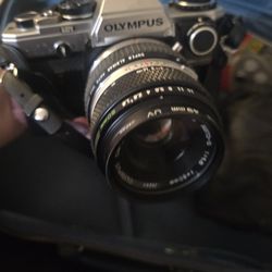 Olympus 35mm OM10 Camera 
