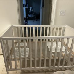 Baby crib With Free Swing Included 