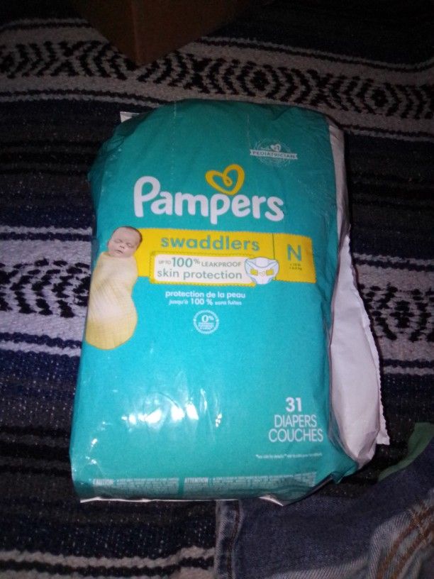 pampers
