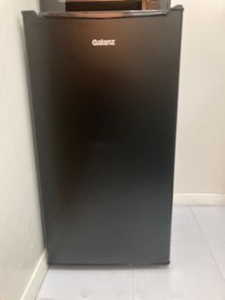 Galanz mini Refrigerator