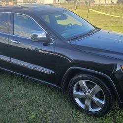 2012 Jeep Cherokee Overland 