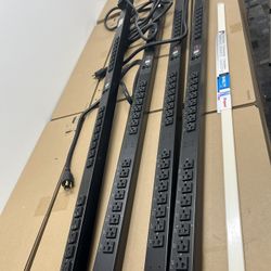APC Basic RackPDU  Outlets
