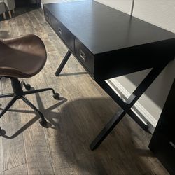 Threshold Campaign Writing Desk