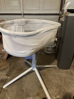 HALO Swivel Bassinet