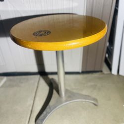 Cocktail/Coffe Tables Count Of 12 Tables   