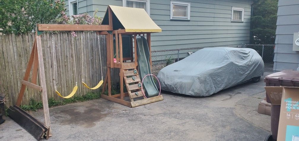 Kids Swing Set