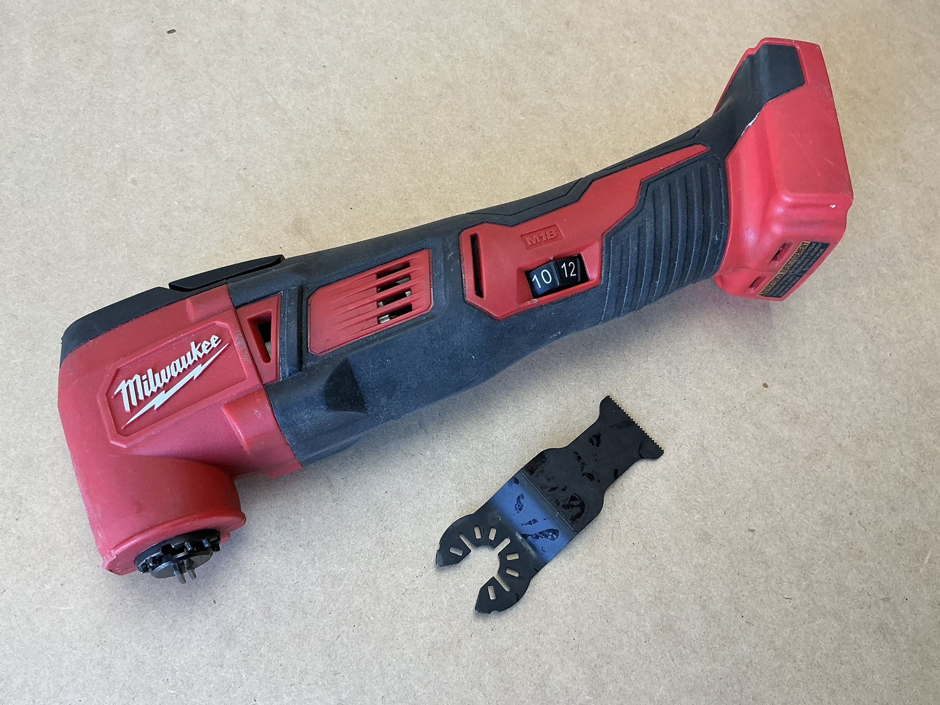 Milwaukee M18 18V Lithium-Ion Cordless Oscillating Multi-Tool (Tool-Only)