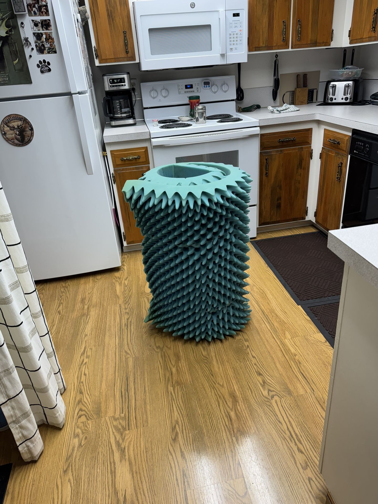 Twin Bed, Foamy Topper. 