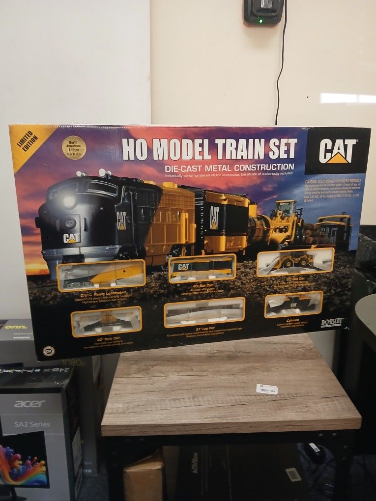 Vintage 2005 Norscott Die Cast Metal Caterpillar Model Train Set 5255 Of 5500 Made