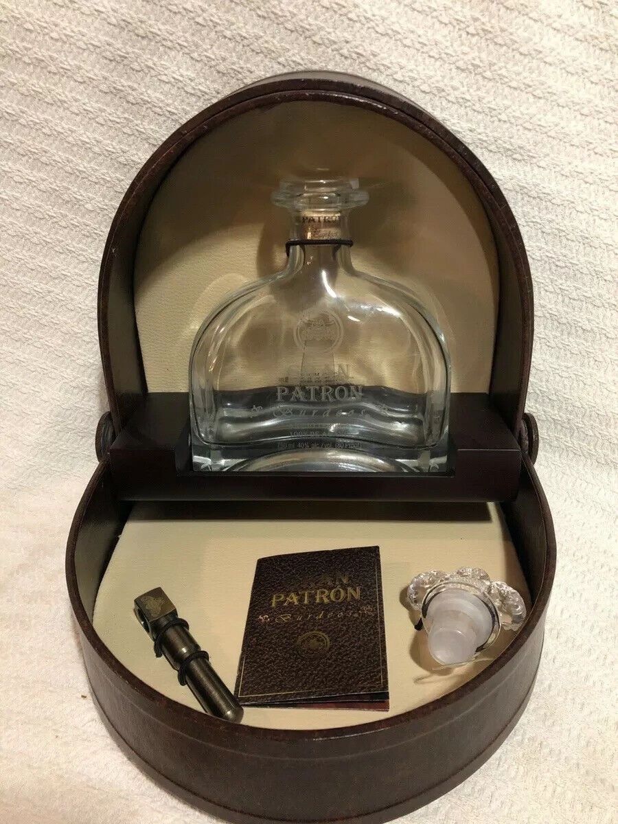 Gran Patron Burdeos Bottle W/ Leather Display Case And Bee Stopper