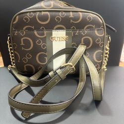 Guess crossbody bag