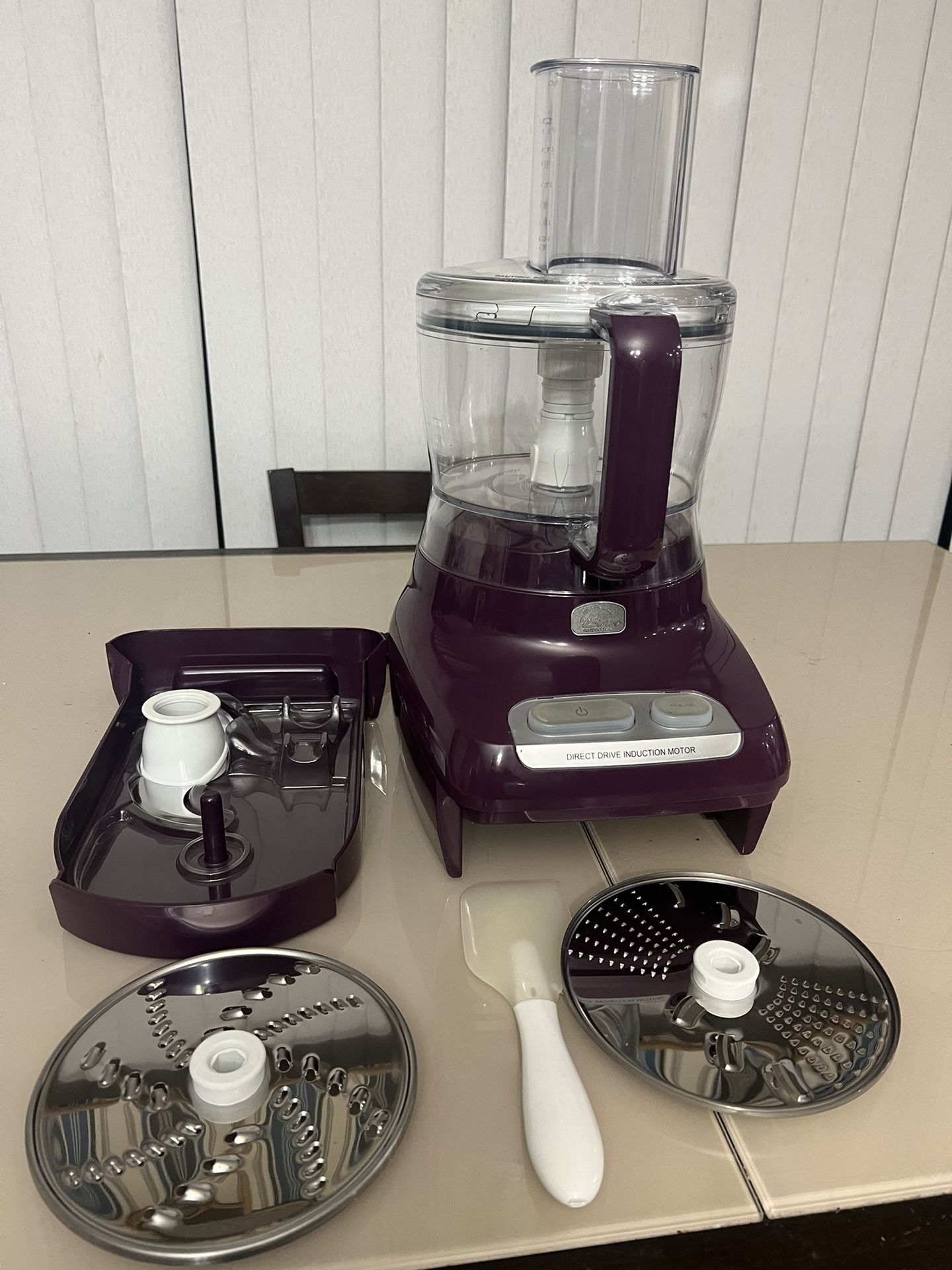 Wolfgang Puck Bistro Collection Food Processor BFPR0015 W/ Blades 1 Time Use! Barely used in excellent condition with very very minor cosmetic blemis