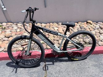 Crew Method 750 E-Bike
