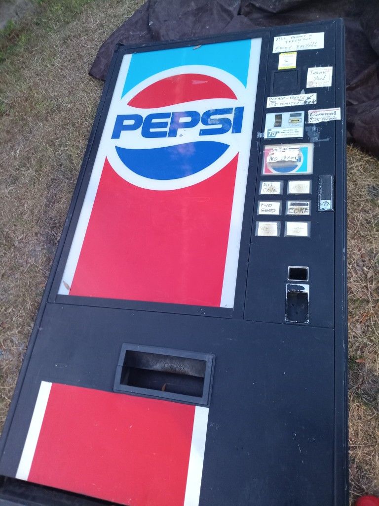 Vintage Pepsi Machine 